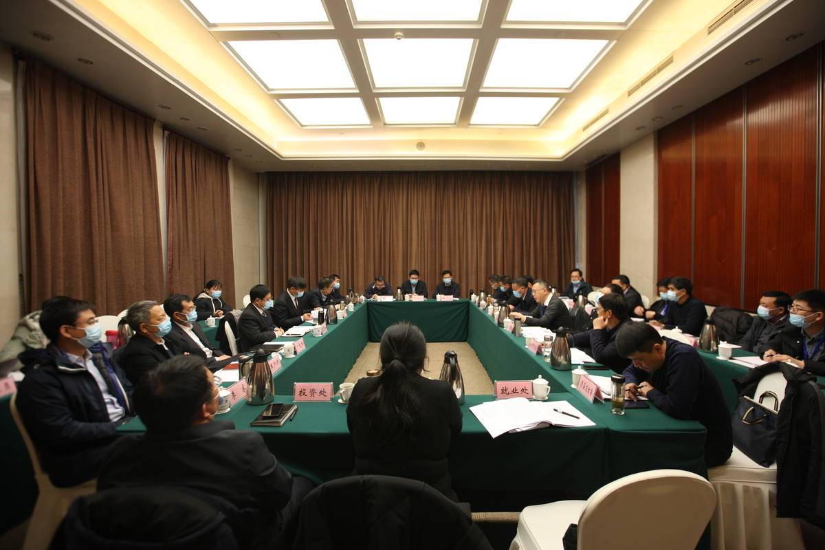 重磅会议接连“点题”未来产业发展 资本市场为行业发展添活力