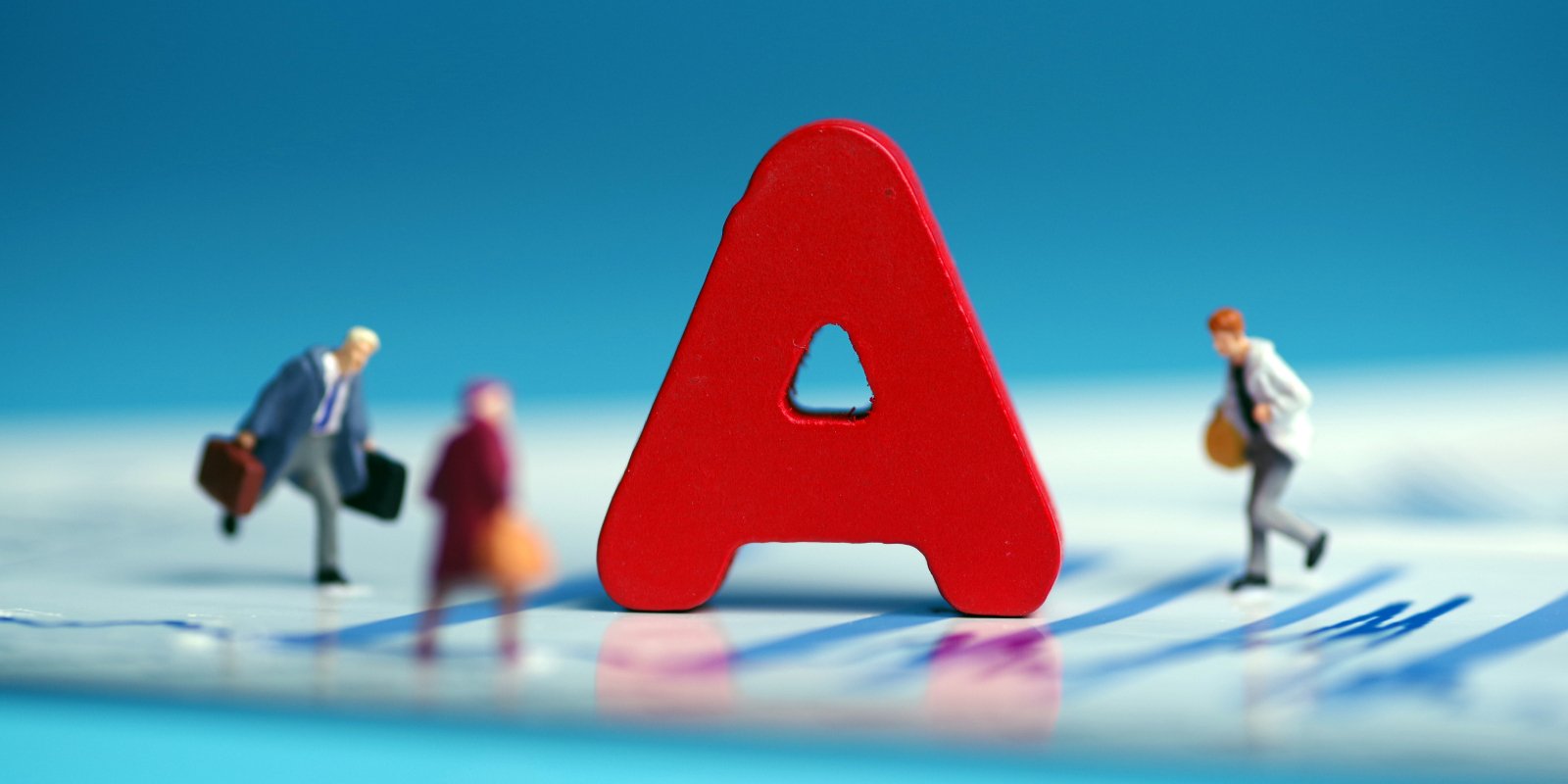 8月12日收盘沪镍期货资金流入832.39万元