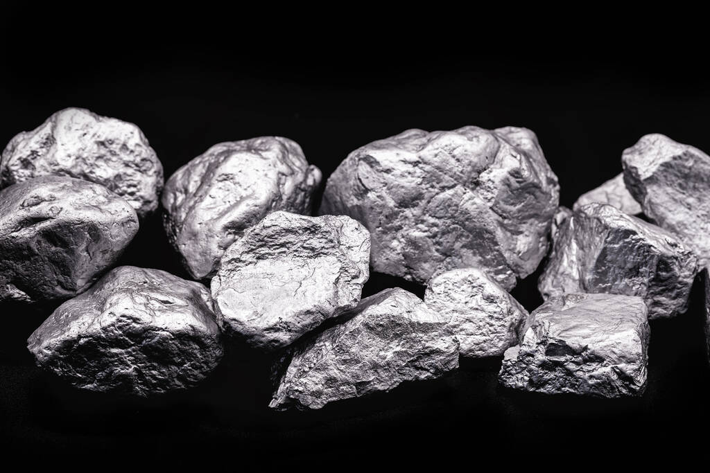 硅铁期货9月25日主力小幅上涨1.76% 收报6254.0元