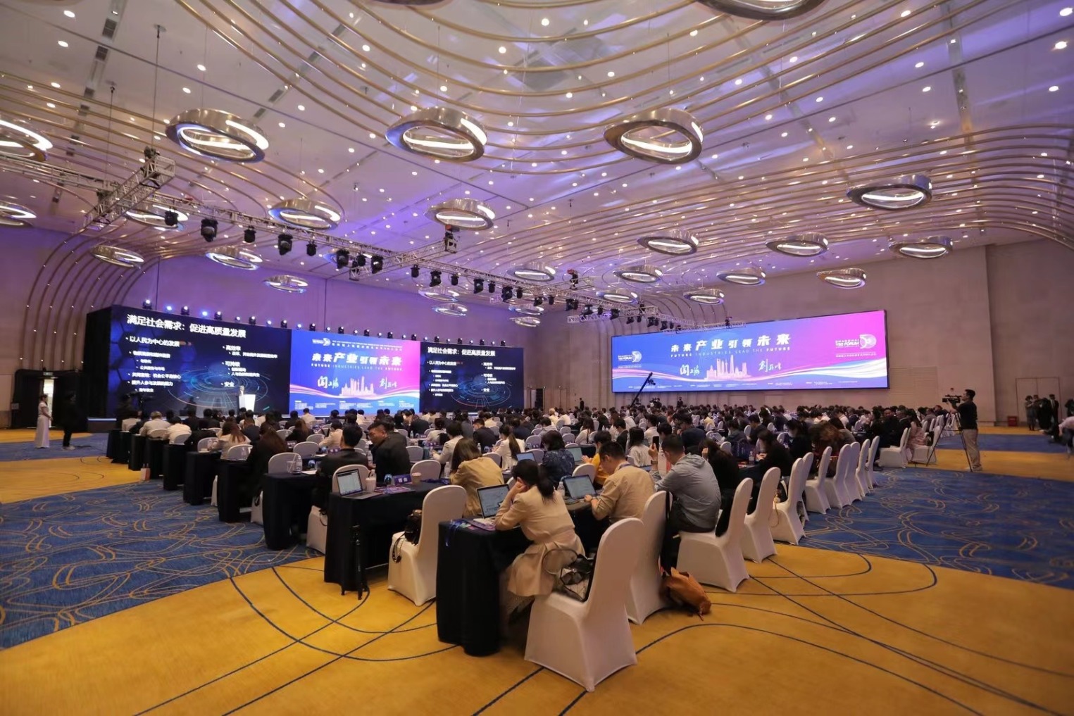 市场回暖机构忙 四大行业成调研热土