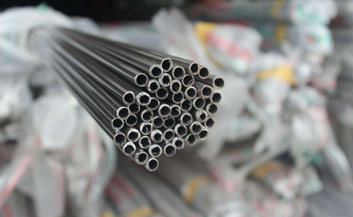 现货主动出货意愿不改 不锈钢跟随镍价低位反弹