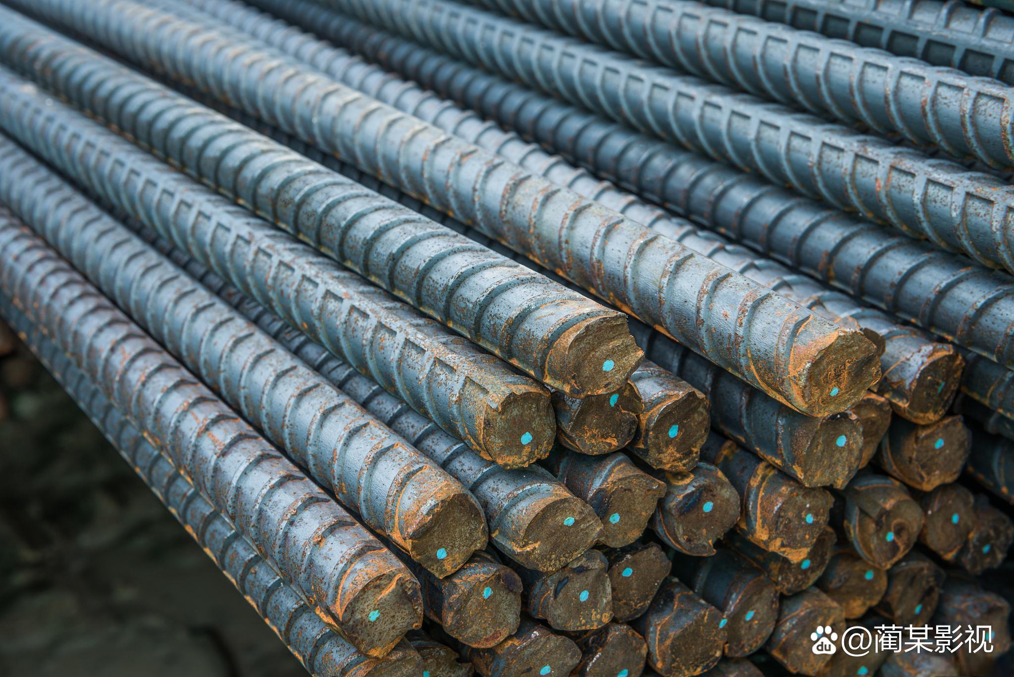 螺纹钢期货1月21日主力小幅下跌0.27% 收报3354.0元