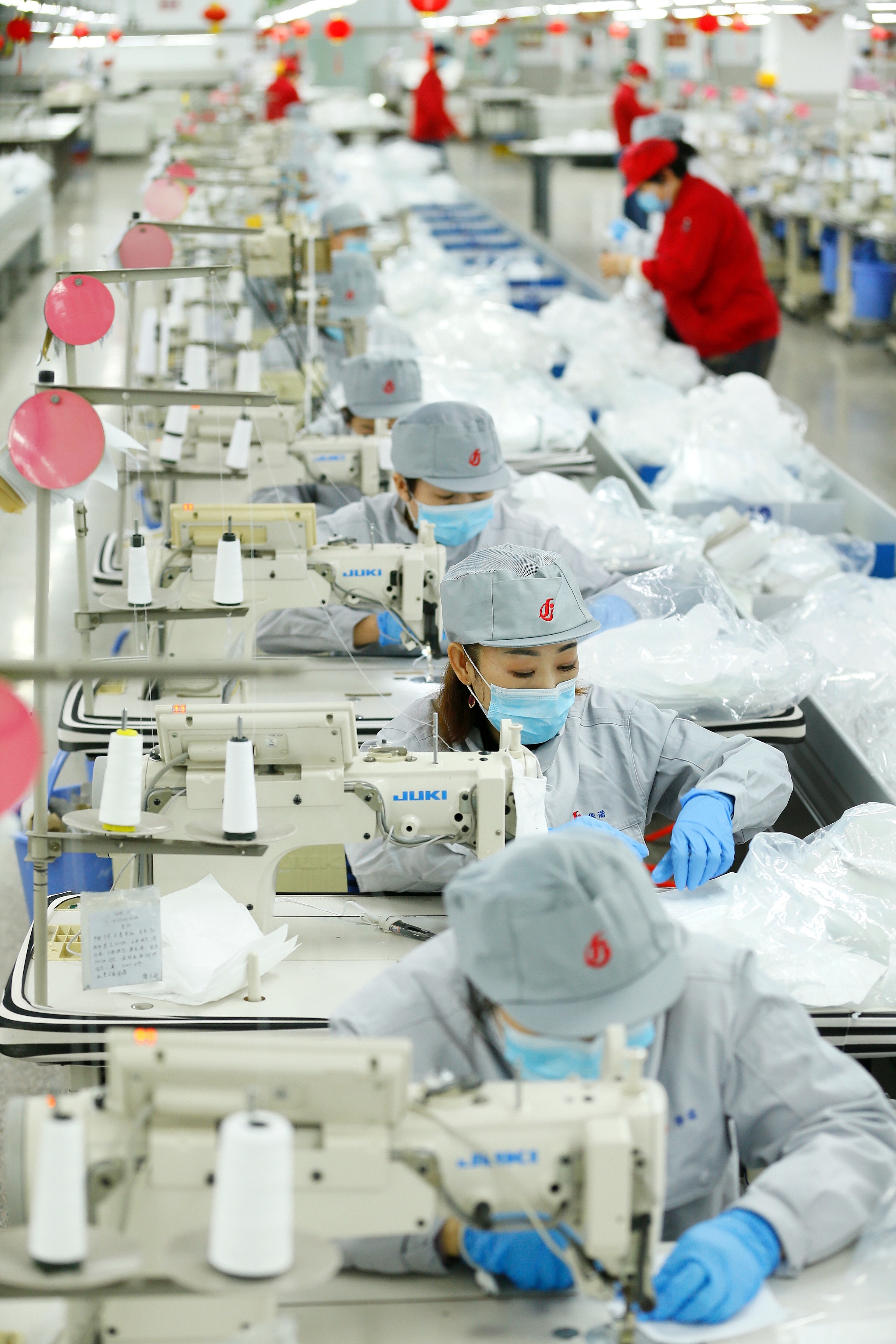 代表委员建言资本市场发展 念好“稳”字诀