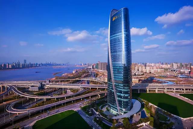 资本市场“向新力”指标再升级 六只专精特新主题指数构建梯度培育新格局